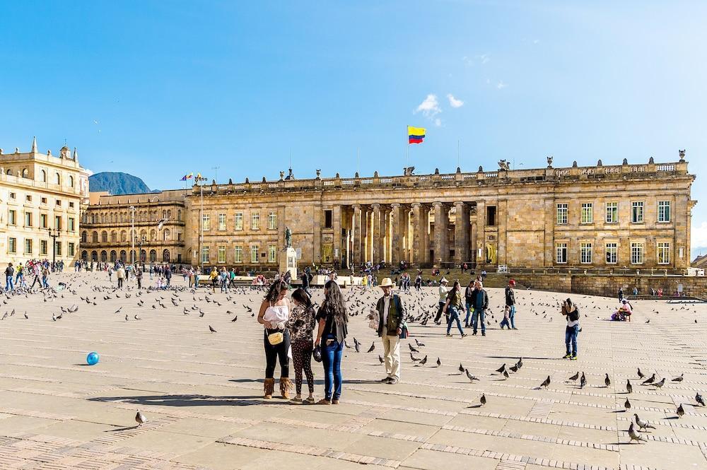 جراند حياة بوجوتا بوغوتا المظهر الخارجي الصورة Plaza Bolívar